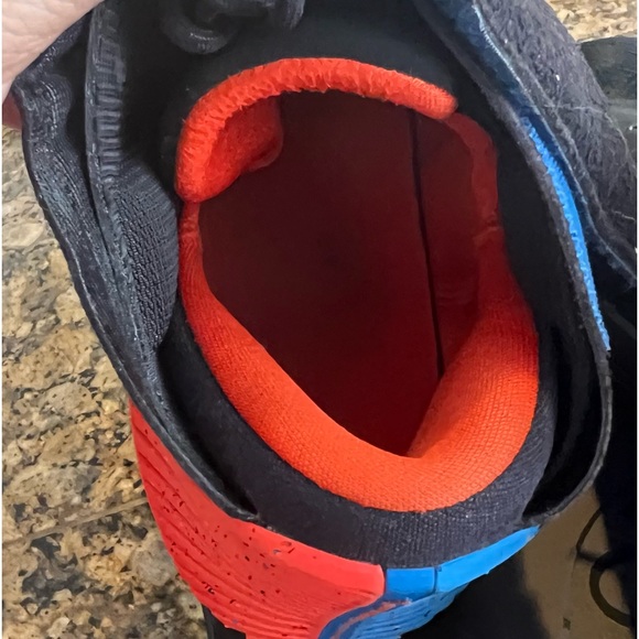 Gently Pre-Loved ? Jordan ? Why not zero basketball ? GOAT shoes size 11 main image 4